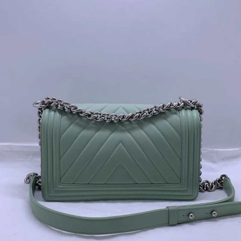 Chanel Boy Flap Bag 小羊皮中號單肩包鏈條包-1