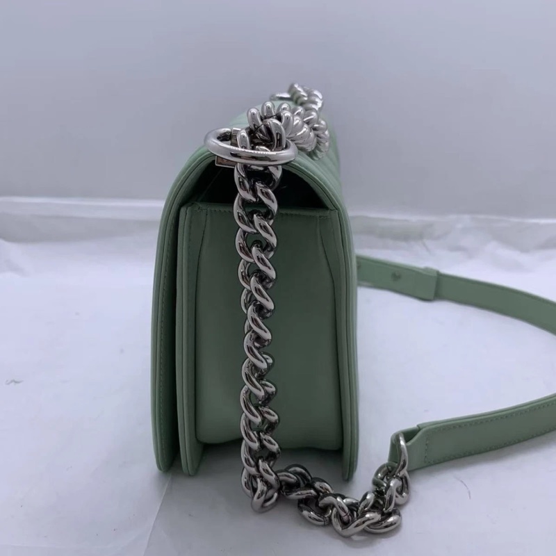 Chanel Boy Flap Bag 小羊皮中號單肩包鏈條包-3