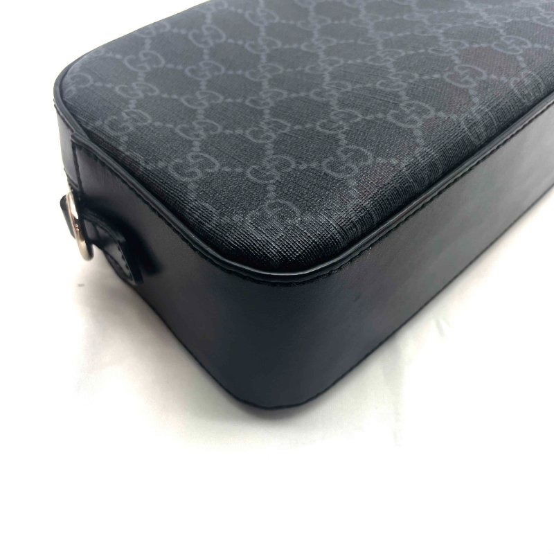GUCCI黑字紋相機斜背包-5