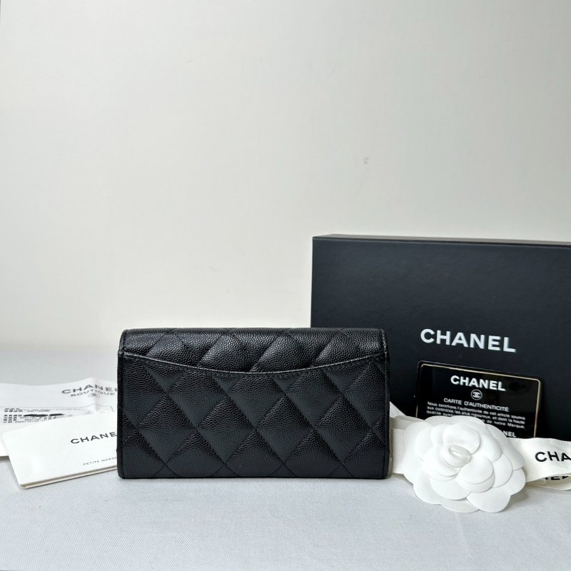 CHANEL 黑金荔枝皮扣式中夾-1