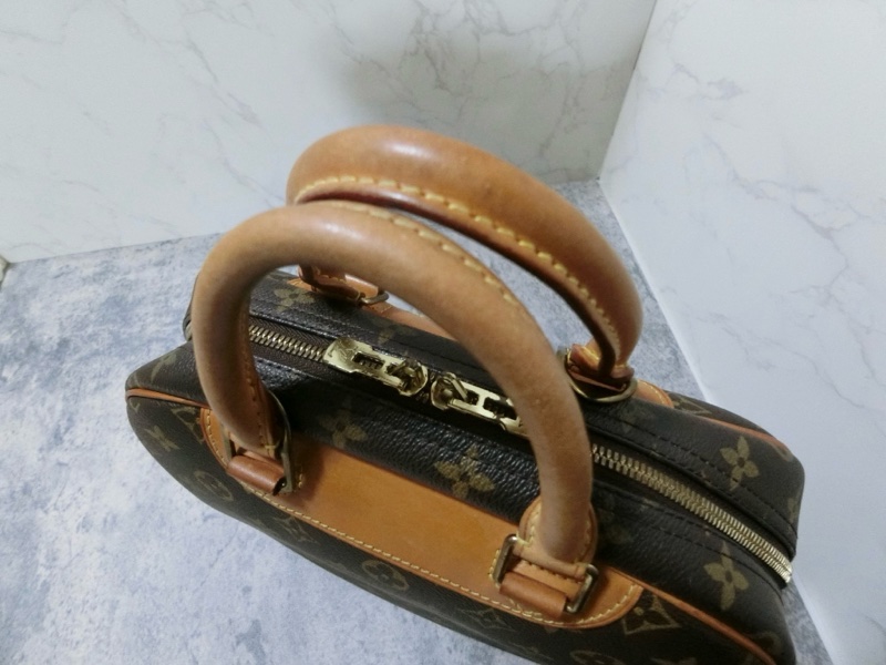 LOUIS Vuitton小珍妮包M42228-4