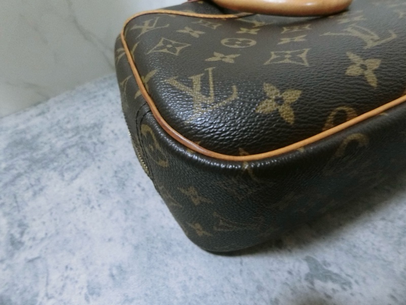 LOUIS Vuitton小珍妮包M42228-8