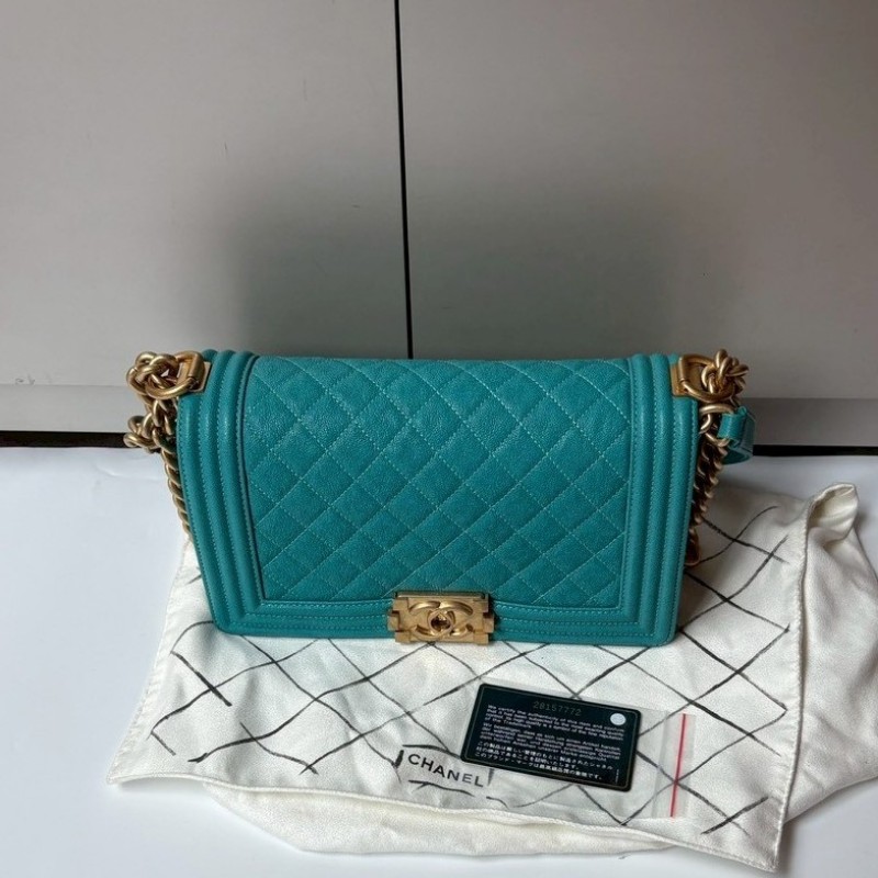Chanel 金鍊湖水藍荔枝皮 Boy 25-8