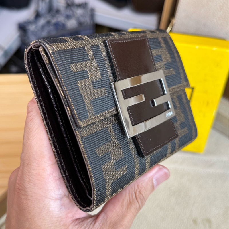 FENDI vintage經典老花法棍三折短夾🤎便宜小物-1