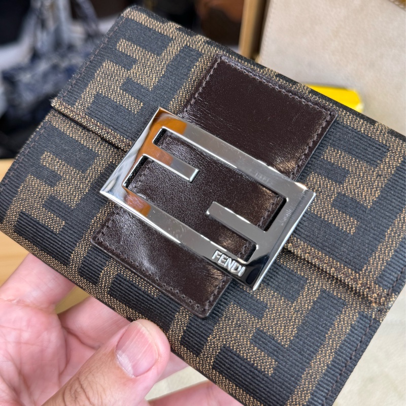 FENDI vintage經典老花法棍三折短夾🤎便宜小物-2
