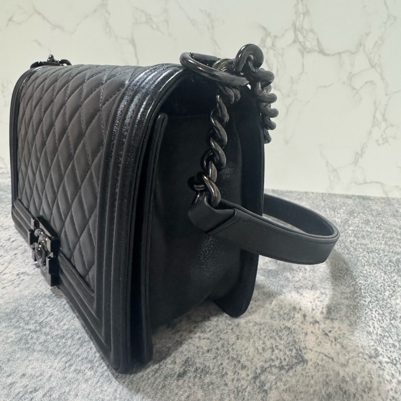 Chanel香奈兒Boy25 黑色羊皮黑扣24開-15
