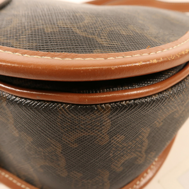 CELINE 塗層帆布Folco Bag金扣肩背袋-10
