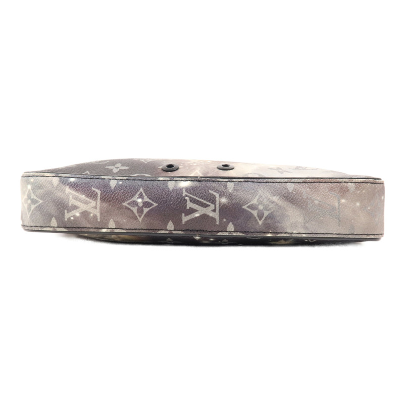 LOUIS VUITTON Monogram Galaxy Alpha Messenger肩背袋-3