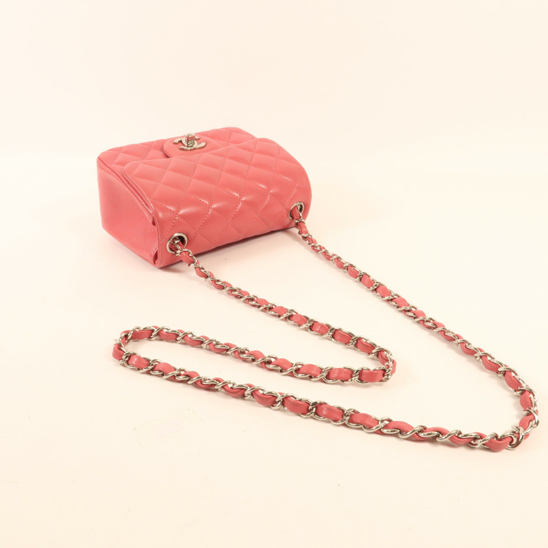 CHANEL 羊皮皮革Mini Classic 17銀扣肩背袋-4