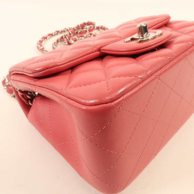 CHANEL 羊皮皮革Mini Classic 17銀扣肩背袋-5