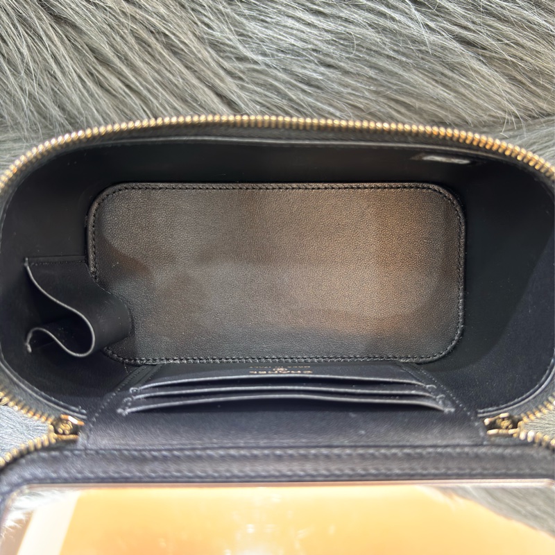 CHANEL AP2846 VANITY CASE COCO HANDLE 黑色羊皮金鍊 化妝包化妝箱長盒子斜背包-32