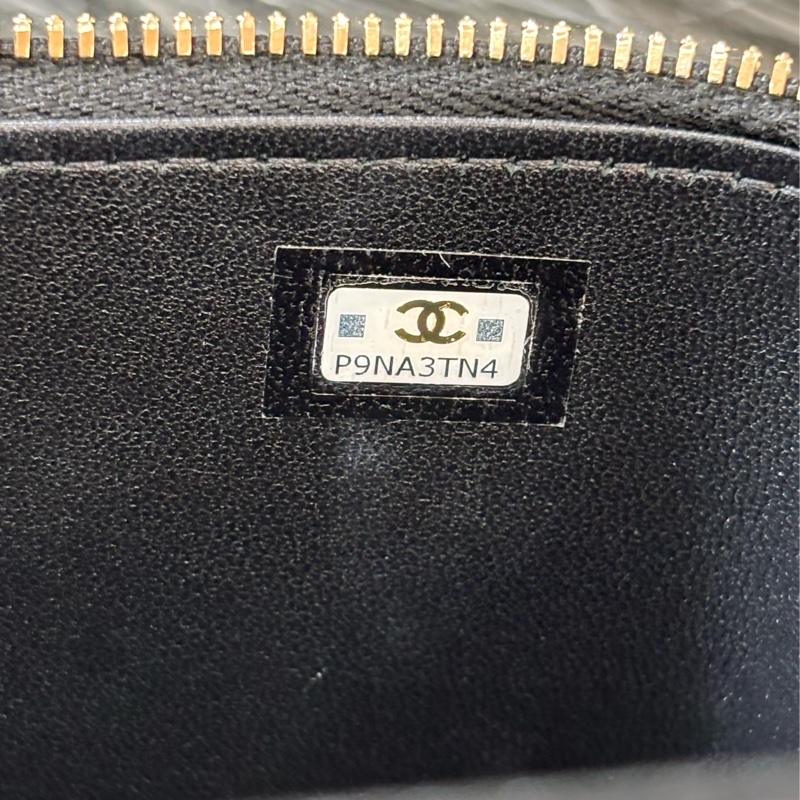 CHANEL AP2846 VANITY CASE COCO HANDLE 黑色羊皮金鍊 化妝包化妝箱長盒子斜背包-35