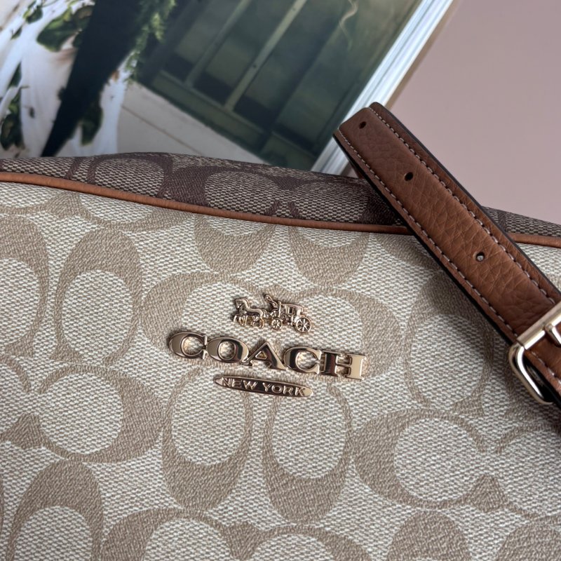 ::COACH:: JAMIE經典Logo相機包 卡其色x深咖 PVC 皮革拼接斜背包-3