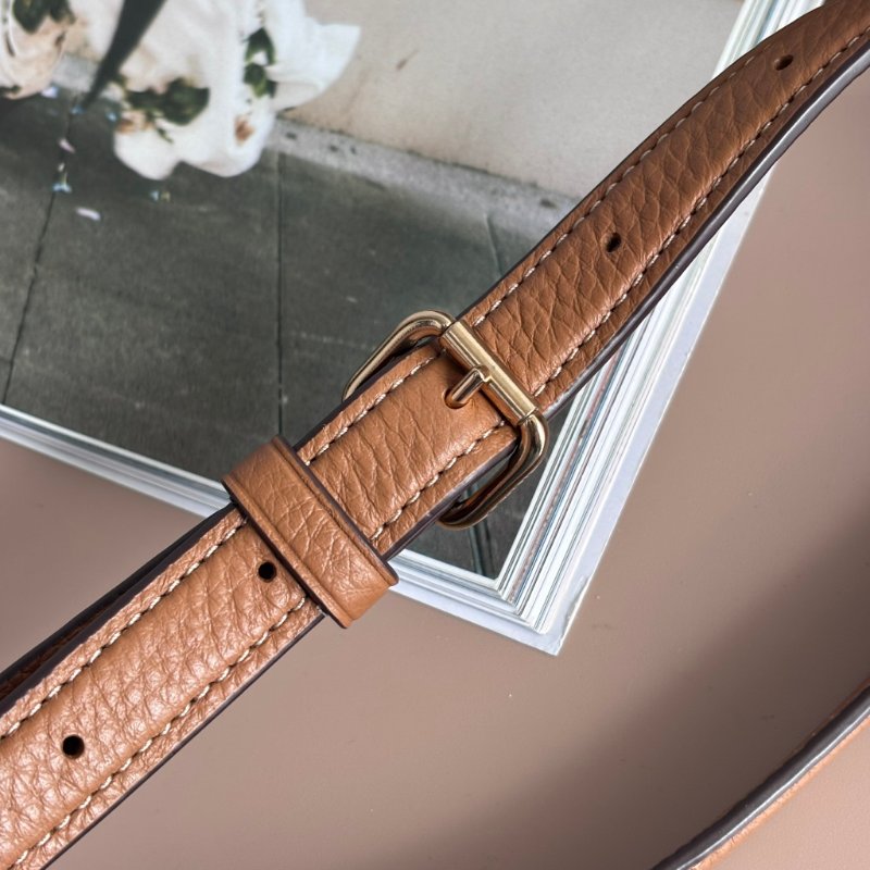 ::COACH:: JAMIE經典Logo相機包 卡其色x深咖 PVC 皮革拼接斜背包-21