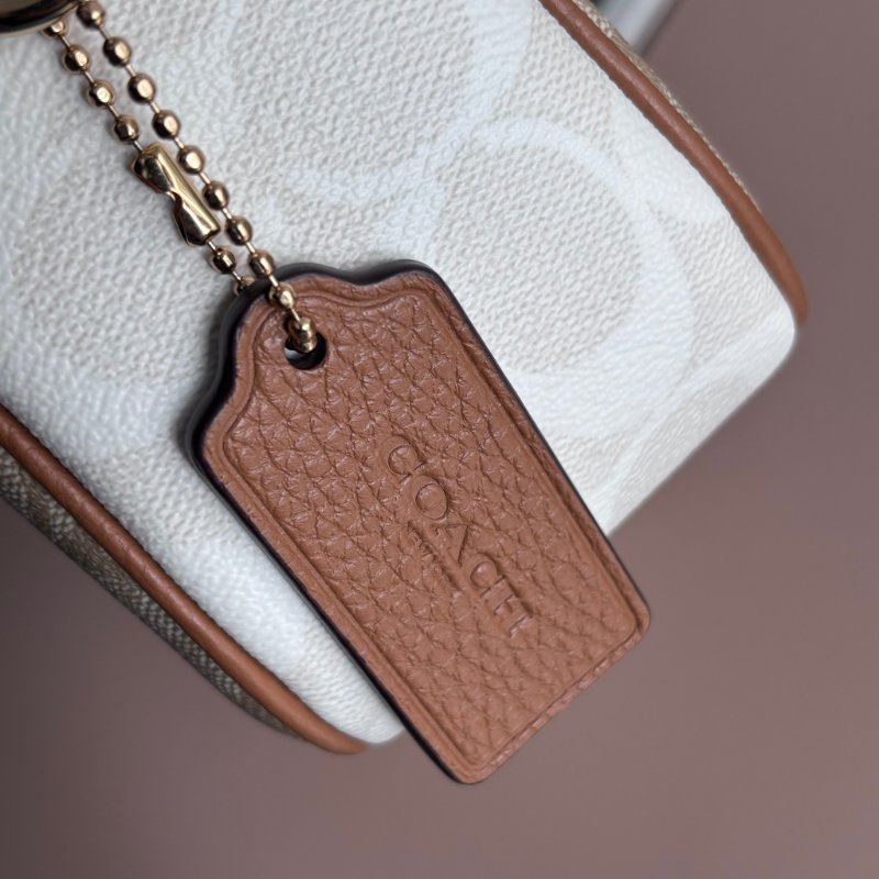 ::COACH:: JAMIE經典Logo相機包 卡其色x深咖 PVC 皮革拼接斜背包-29