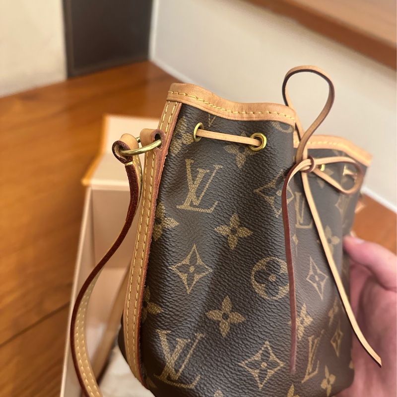 LV 花紋MINI 束口水桶包-1