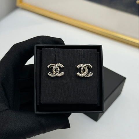 【全套🩷】Chanel 黑白配色 雙C珍珠耳釘經典款