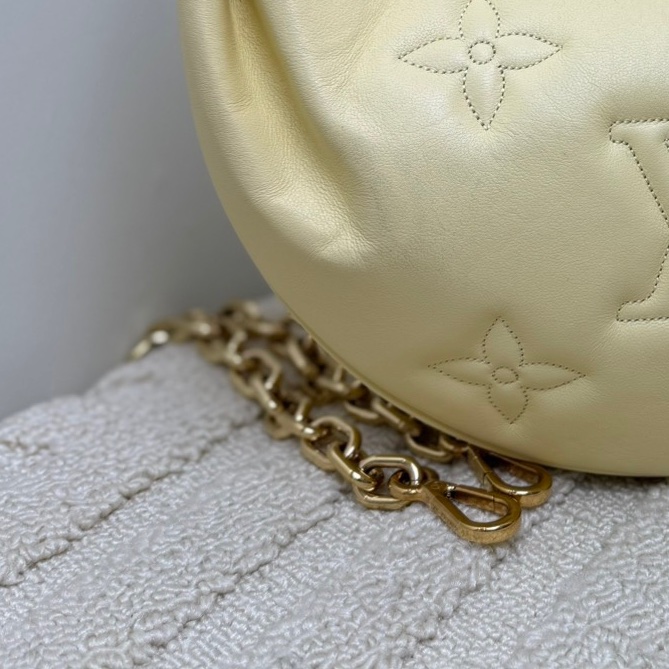 【99❤️】Lv Over The Moon 老花滿印 Logo 鏈條包 黃色 餃子包月亮包 手提單肩斜挎包-4