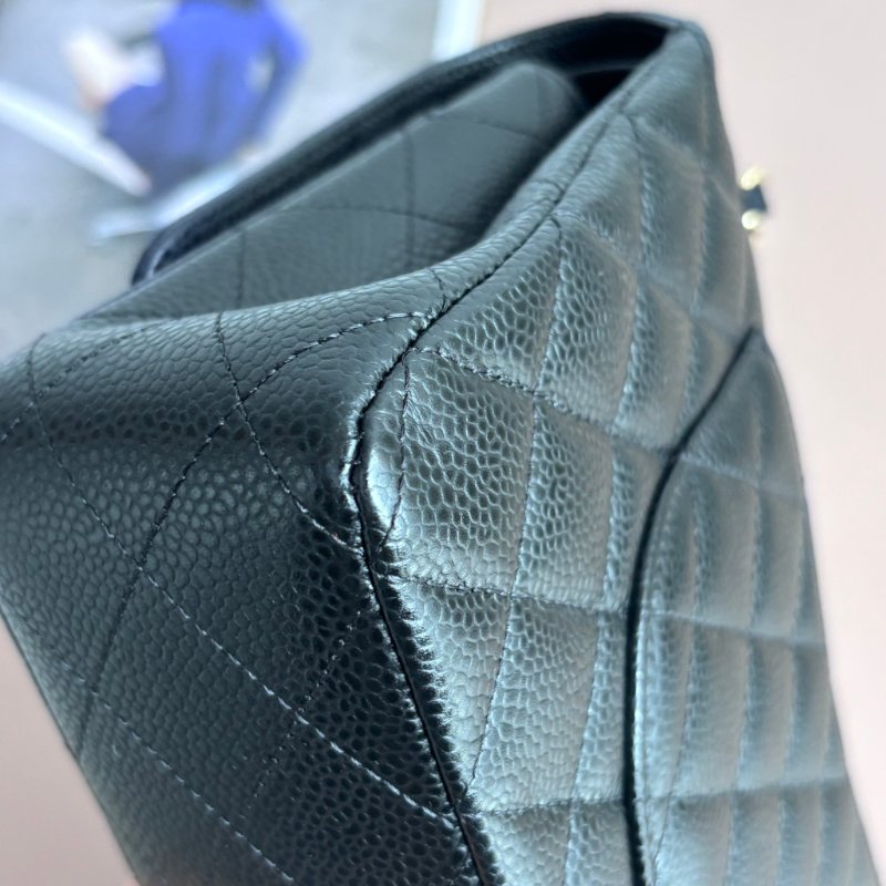 ::CHANEL:: A01112 Classic Flap 黑荔枝皮革 金雙C 經典 11.12 口蓋包 COCO 25-16