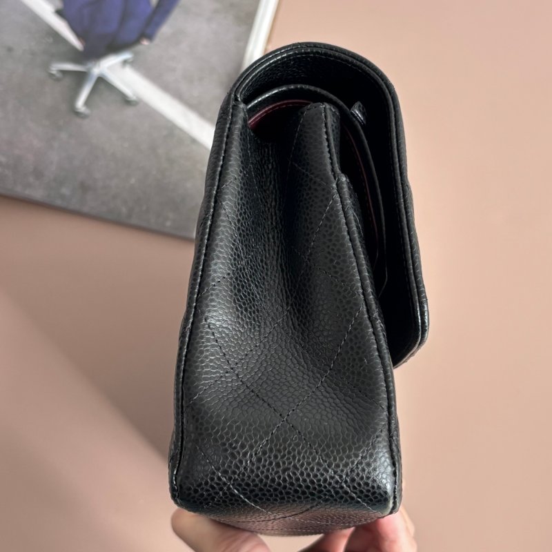 ::CHANEL:: A01112 Classic Flap 黑荔枝皮革 金雙C 經典 11.12 口蓋包 COCO 25-20
