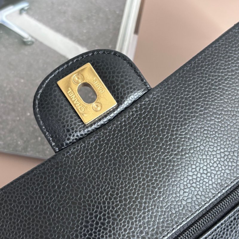 ::CHANEL:: A01112 Classic Flap 黑荔枝皮革 金雙C 經典 11.12 口蓋包 COCO 25-22
