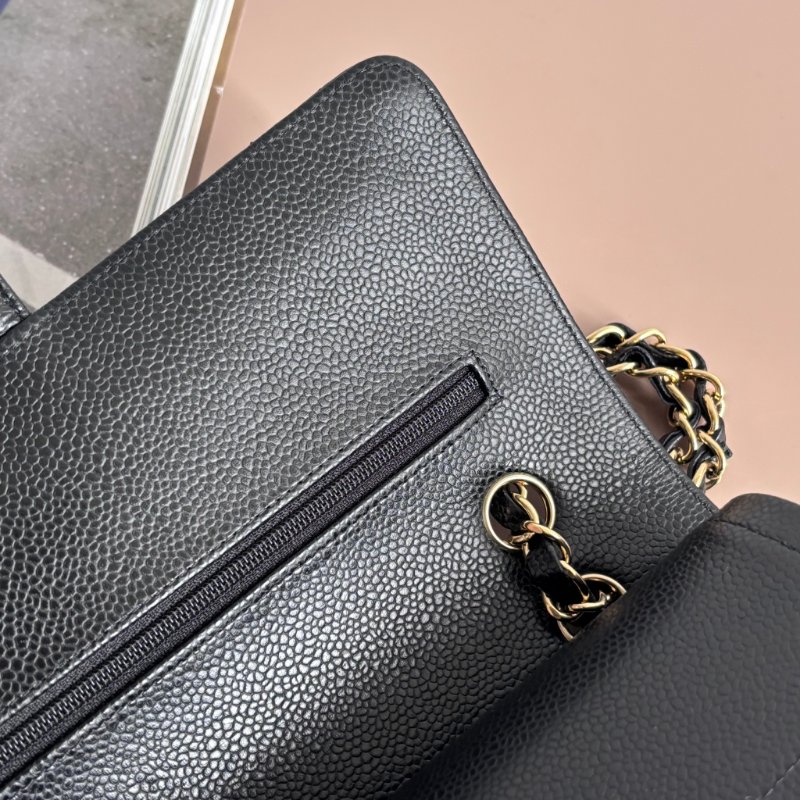::CHANEL:: A01112 Classic Flap 黑荔枝皮革 金雙C 經典 11.12 口蓋包 COCO 25-23