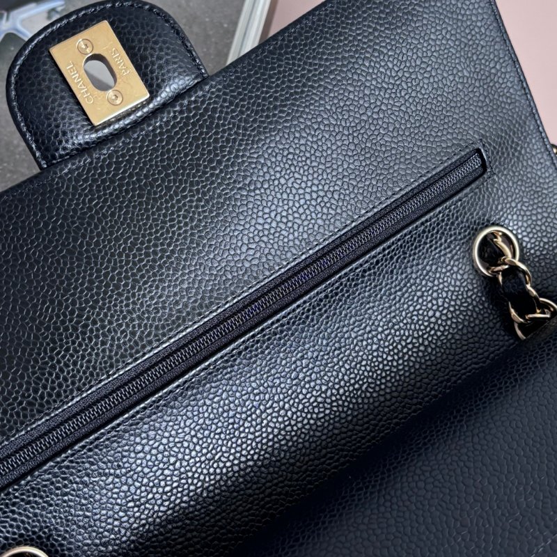 ::CHANEL:: A01112 Classic Flap 黑荔枝皮革 金雙C 經典 11.12 口蓋包 COCO 25-24