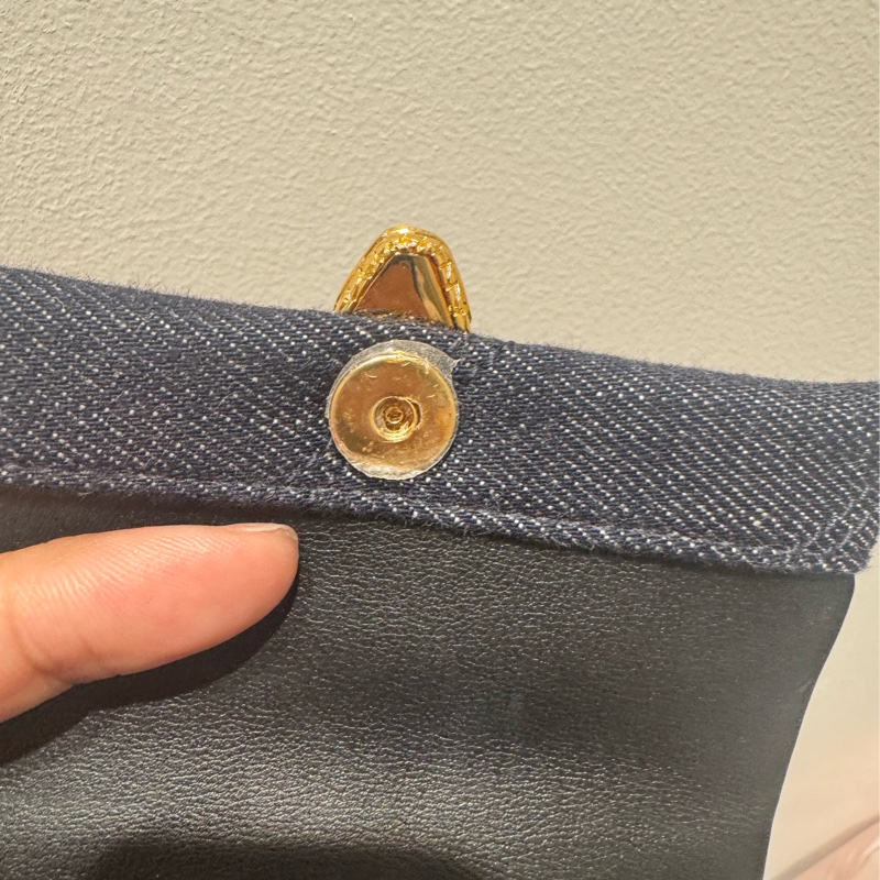 寶格麗 BVLGARI SERPENTI FOREVER 經典蛇頭迷你包(限定牛仔)-1