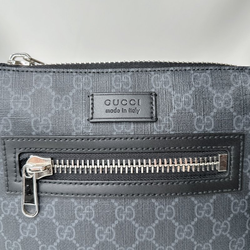 GUCCI GG Supreme小款郵差包-8