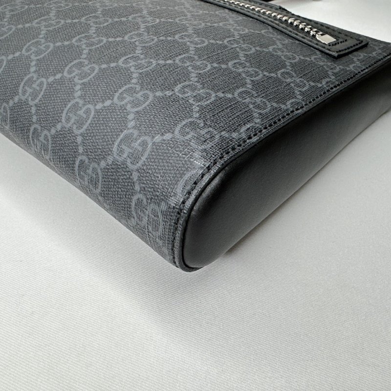GUCCI GG Supreme小款郵差包-10