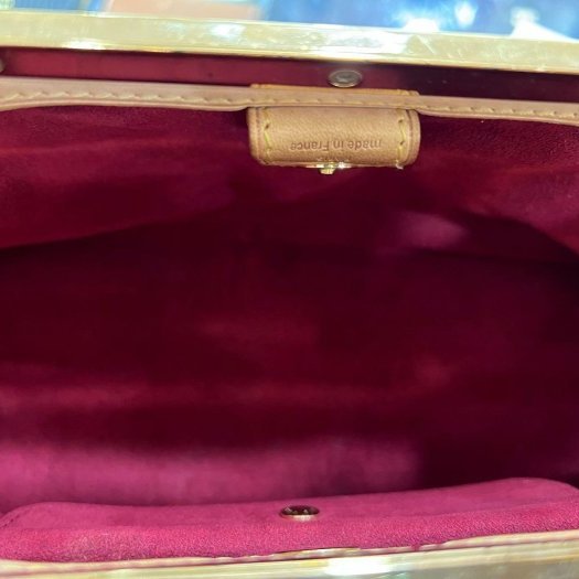 東區正精品㊣LV M40257 Judy PM 白彩金釦方框手提肩背鏈包小款 RZ5859-3
