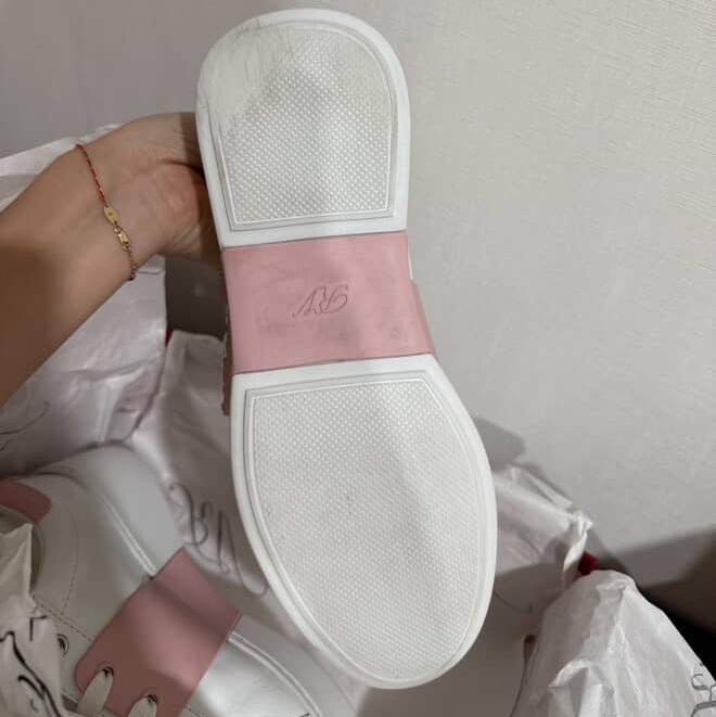 ROGER VIVIER 粉邊鑽扣小白鞋-9