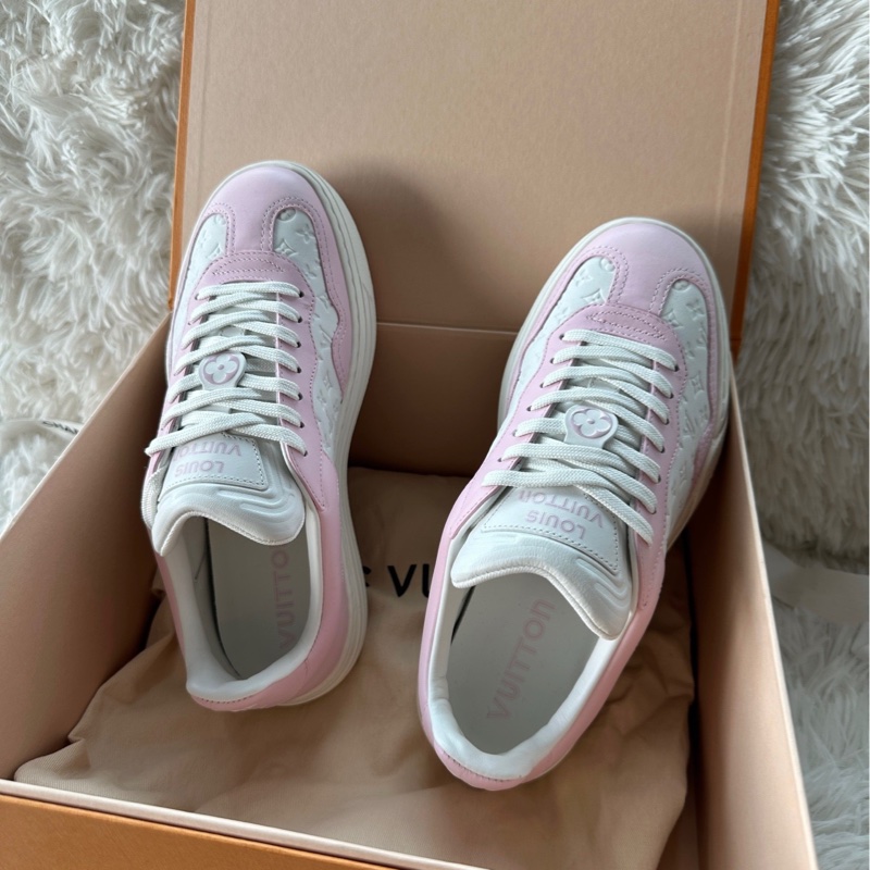 【 配件:防塵袋 💕】LOUIS VUITTON lv Groovy運動鞋 系帶 低幫 板鞋 女款 粉白配色-2