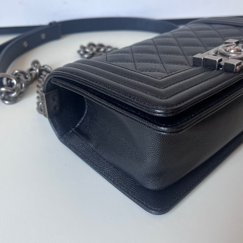 Chanel 黑銀荔枝牛leboy小號30開 卡標齊全 附件防塵袋 卡 尺寸約21x13-4
