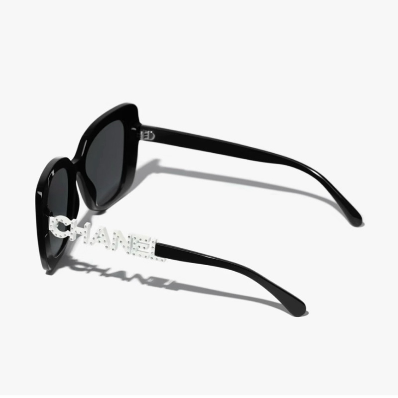 HELYN 精選 CHANEL 太陽眼鏡，是Jennie趙露思衆明星的私服爆款，限定立體白色LOGO鏡腳，辨識度與潮流指數雙滿分。-1