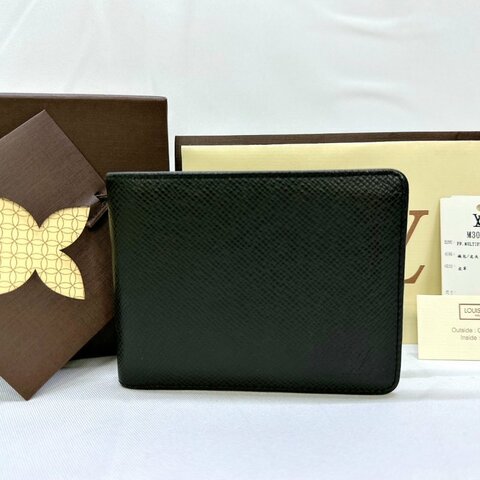 LV Multiple Taiga皮革短夾