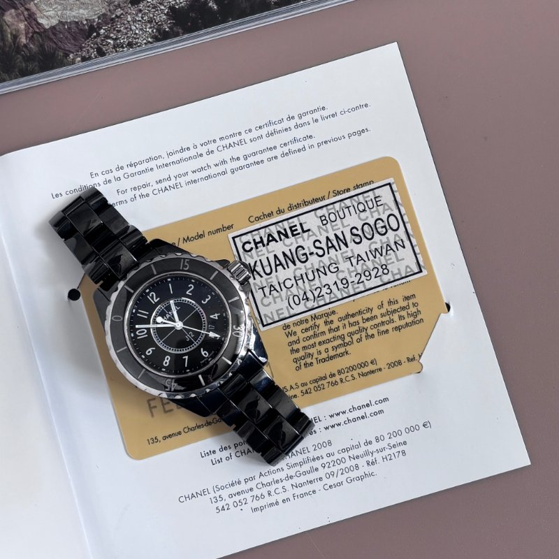 ::CHANEL:: 香奈兒 H0682 J12 33mm 黑色高抗磨陶瓷 高精準石英機芯-0