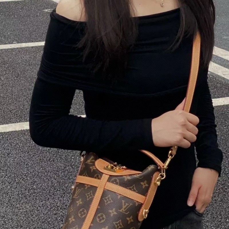 LV Duffle bag-5