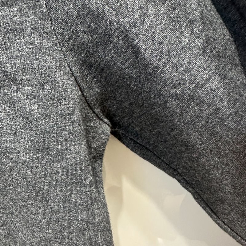 【美收精品】BURBERRY 灰色長袖上衣 4-236【隔月月中將轉賣至日本 上架期限30天】-2