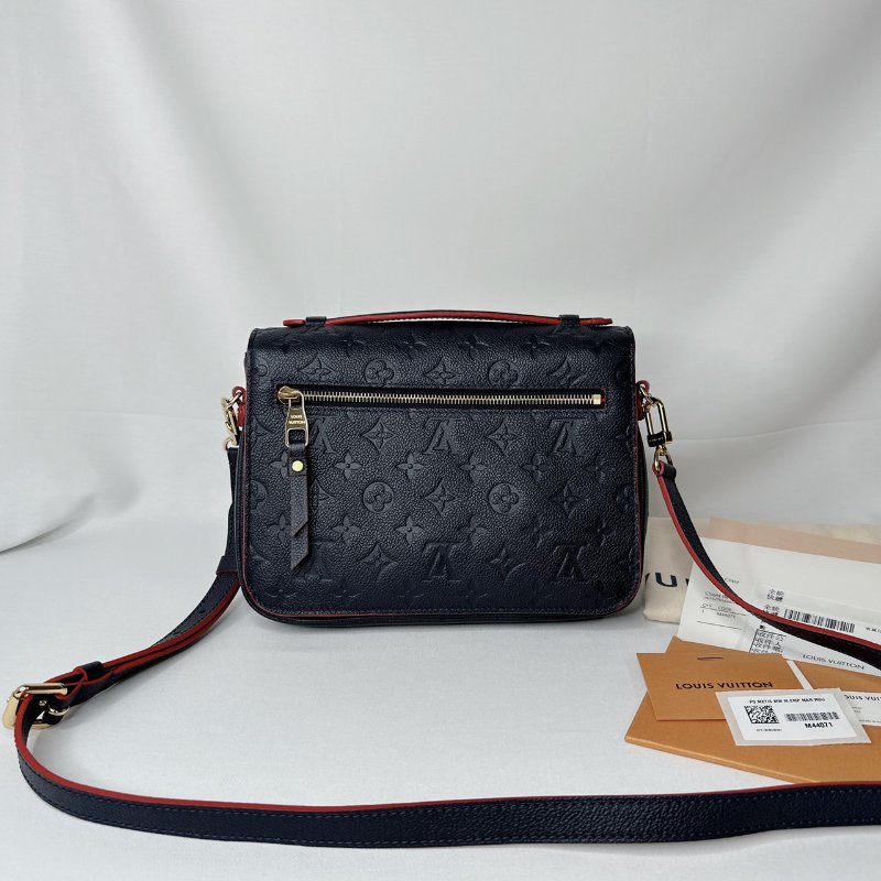 LV POCHETTE MÉTIS牛皮壓紋郵差包-1