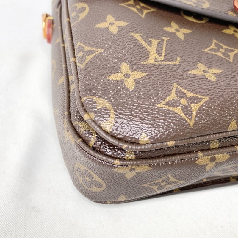 LV Pochette Métis老花郵差包-11