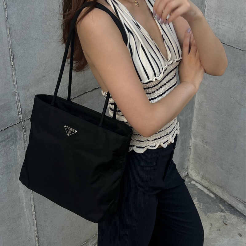 #小紅書爆款 #極新Prada降落傘尼龍托特包 25-0