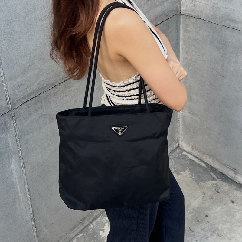 #小紅書爆款 #極新Prada降落傘尼龍托特包 25-1