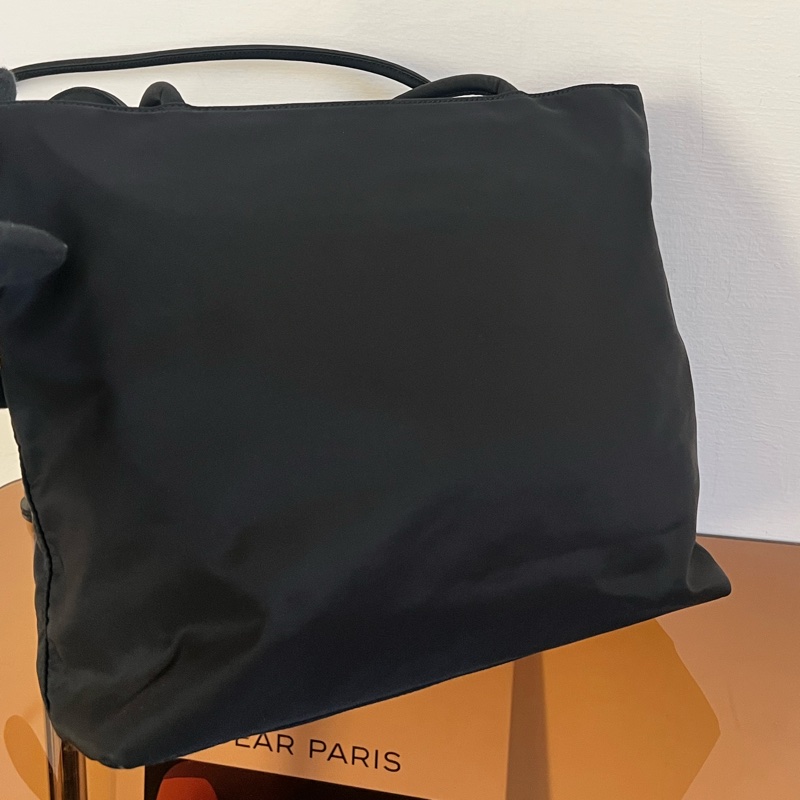 #小紅書爆款 #極新Prada降落傘尼龍托特包 25-4