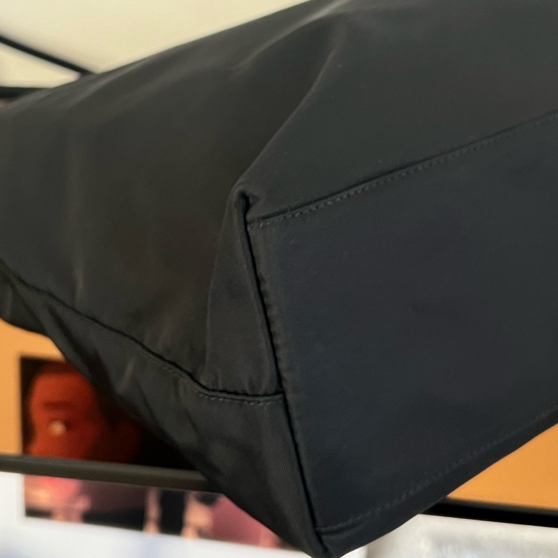 #小紅書爆款 #極新Prada降落傘尼龍托特包 25-11