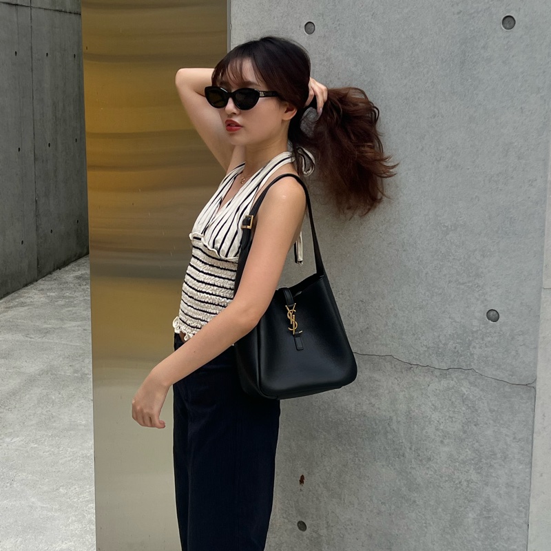 #99新 #25年 YSL Le 5 a7 hobo 小號 黑金-2