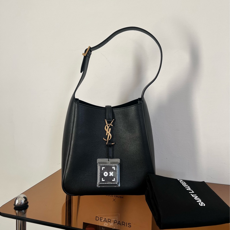 #99新 #25年 YSL Le 5 a7 hobo 小號 黑金-6