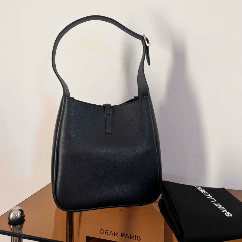 #99新 #25年 YSL Le 5 a7 hobo 小號 黑金-7