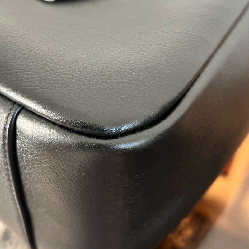 #99新 #25年 YSL Le 5 a7 hobo 小號 黑金-16