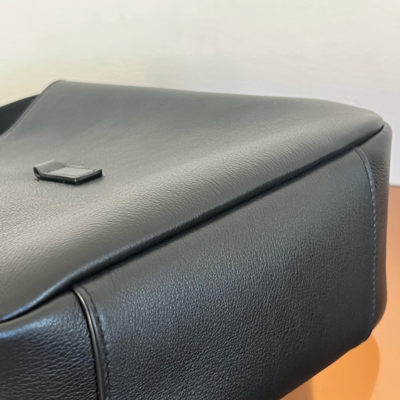 #99新 #25年 YSL Le 5 a7 hobo 小號 黑金-20